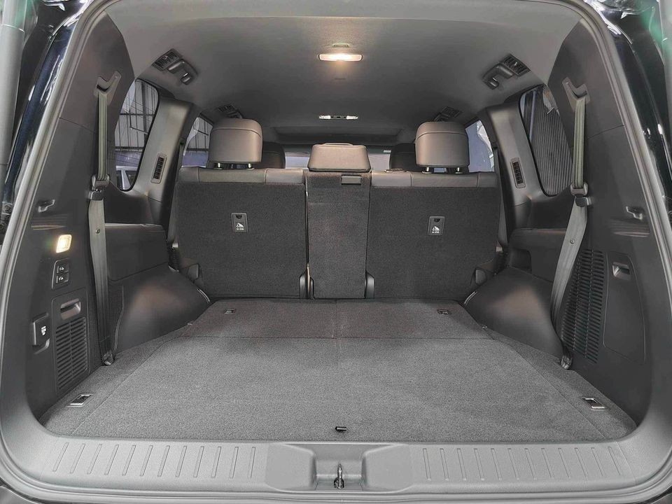 2027 TOYOTA LAND CRUISER SUV ZX 3.3 4WD AT Black image 2