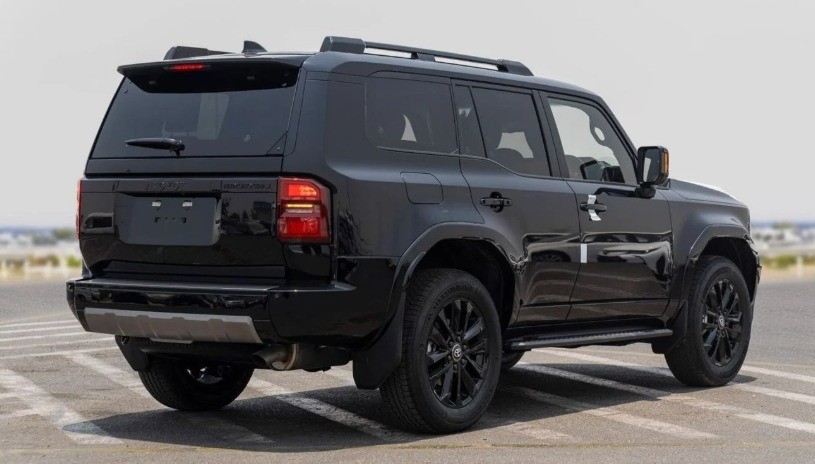 2027 TOYOTA LAND CRUISER PRADO SUV LUXURY 2.8 4WD AT Black image 2