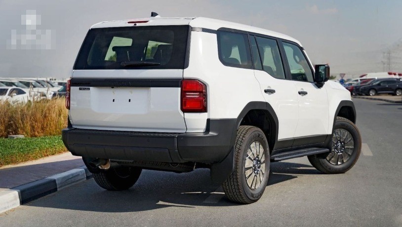 2027 TOYOTA LAND CRUISER PRADO SUV LIMITED / BASIC 2.8 4WD AT White image 2