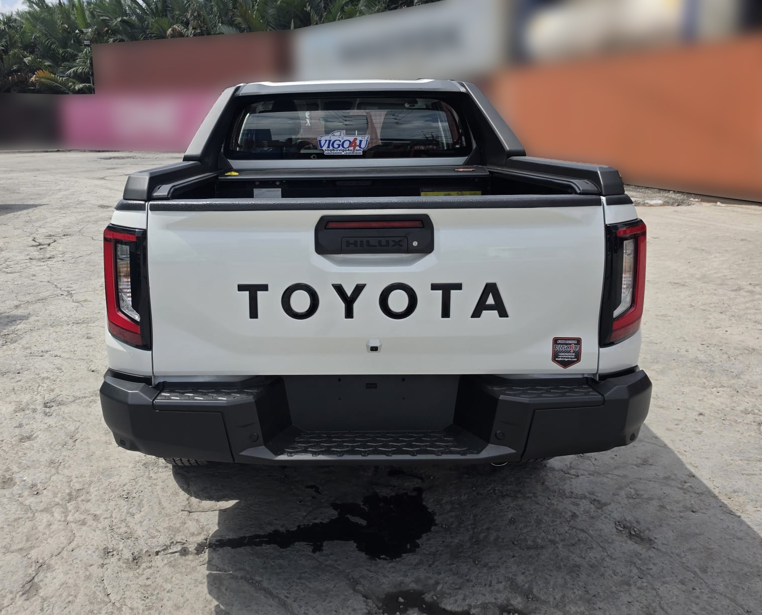2026 TOYOTA HILUX DOUBLE CAB TRAILHUNTER 2.8 4WD AT White image 5
