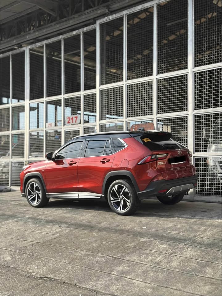 2027 TOYOTA YARIS CROSS SUV S HEV 1.5 2WD CVT Red image 3
