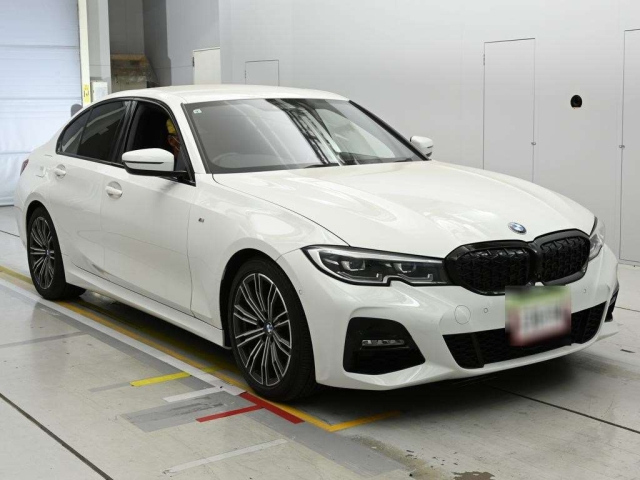 BMW 3 Series 320i White M Sport 2021