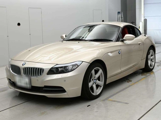 BMW Z4 sDrive23i Highline Package Gold 2010 image 4