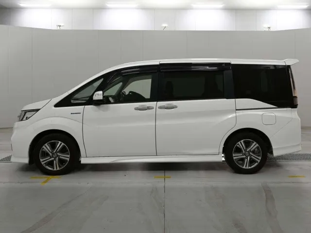 Honda Stepwgn Spada Hybrid G EX Honda Sensing 2018 image 4