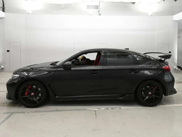 Honda Civic Type R Black 2025 image 4