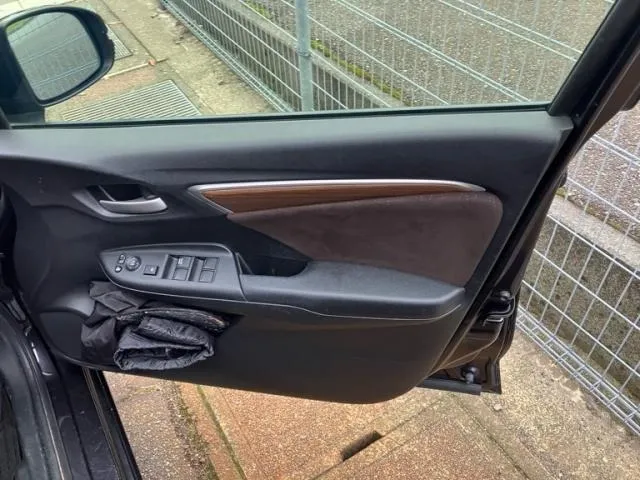 Honda Shuttle Black 2017 image 10