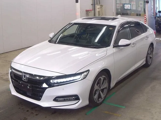 Honda Accord EX Pearl White 2020 image 4