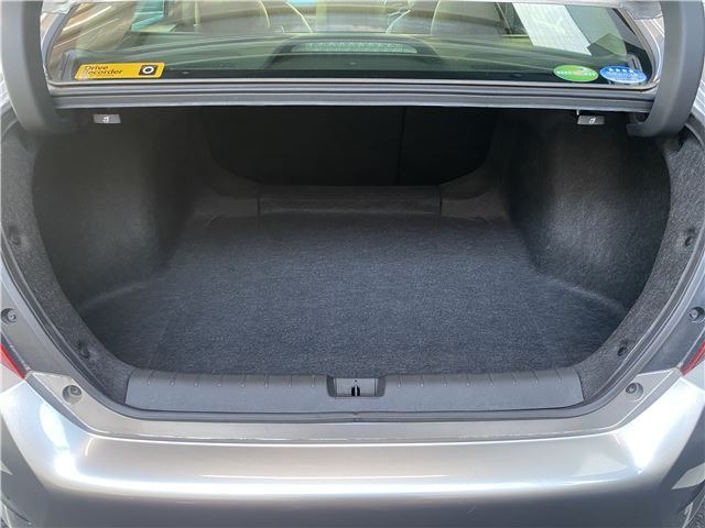 Honda Civic Sedan Silver 2020 image 4