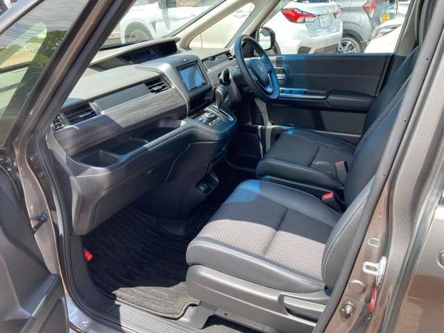 Honda Freed 1.5 G Honda Sensing Gray 2020 image 3
