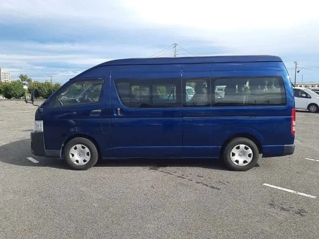 Toyota Hiace Super Long DX Blue 2016 image 2