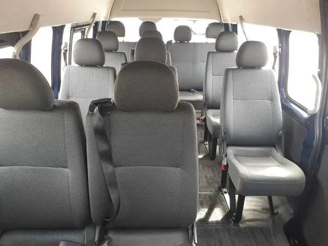 Toyota Hiace Super Long DX Blue 2016 image 4