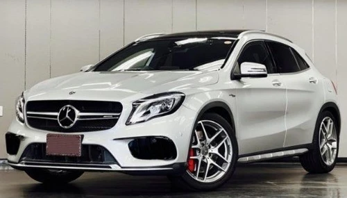 Mercedes Benz AMG Silver 2017