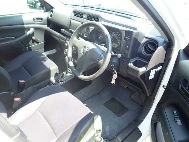 Toyota Probox DX Comfort 2020 image 4