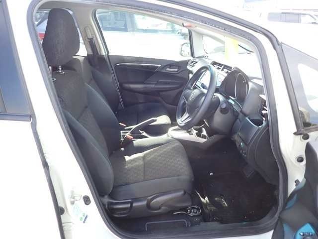 Honda Fit White 2015 image 4