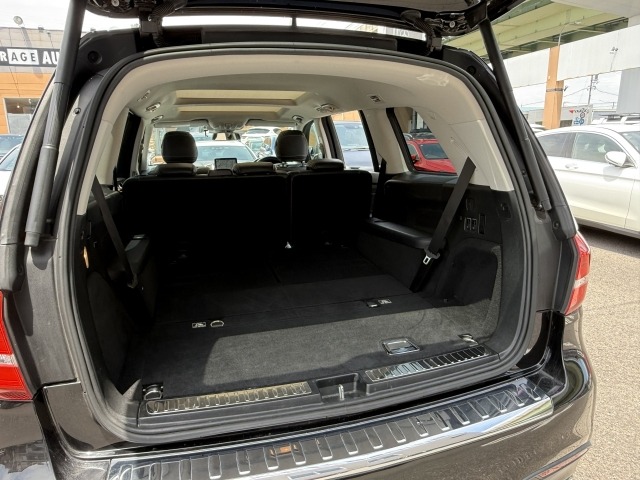 MERCEDES-BENZ GLS Black 2016 image 16