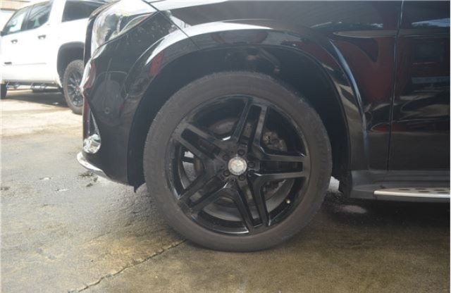 MERCEDES BENZ GLS Black image 10