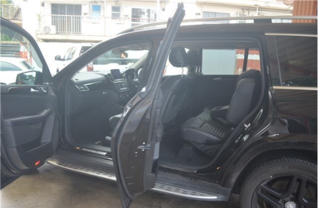 MERCEDES BENZ GLS Black image 19