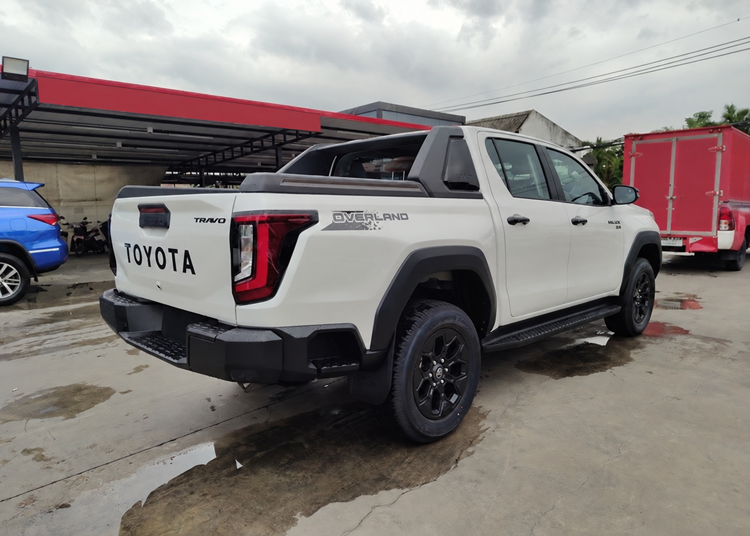 2026 TOYOTA HILUX TRAVO OVERLAND 2.8 2WD AT image 6