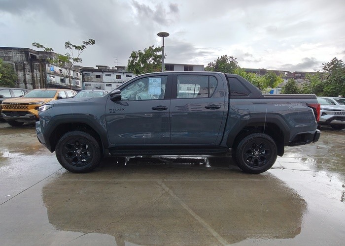 2026 TOYOTA HILUX TRAVO OVERLAND 2.8 2WD image 2