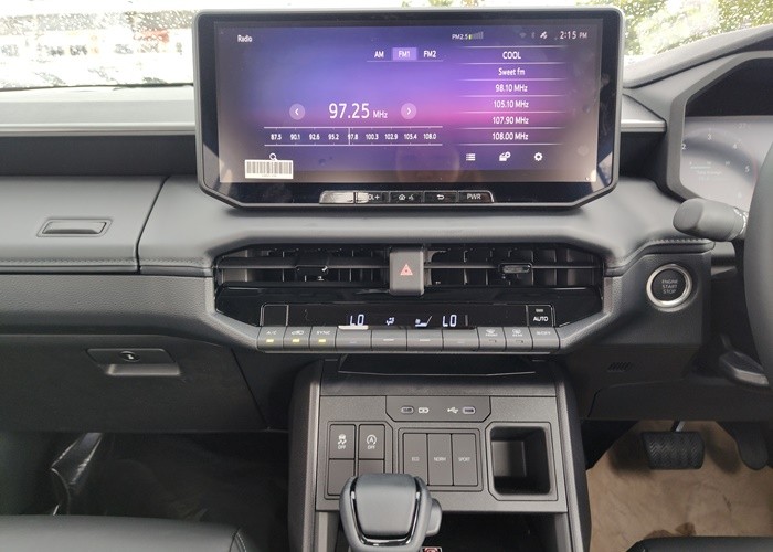 2026 TOYOTA HILUX TRAVO OVERLAND 2.8 2WD image 14