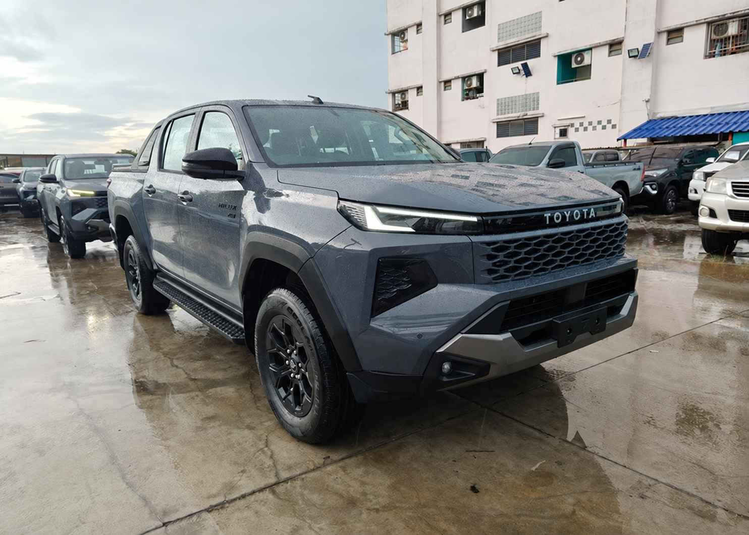 2026 TOYOTA HILUX TRAVO OVERLAND 2.8 2WD image 17