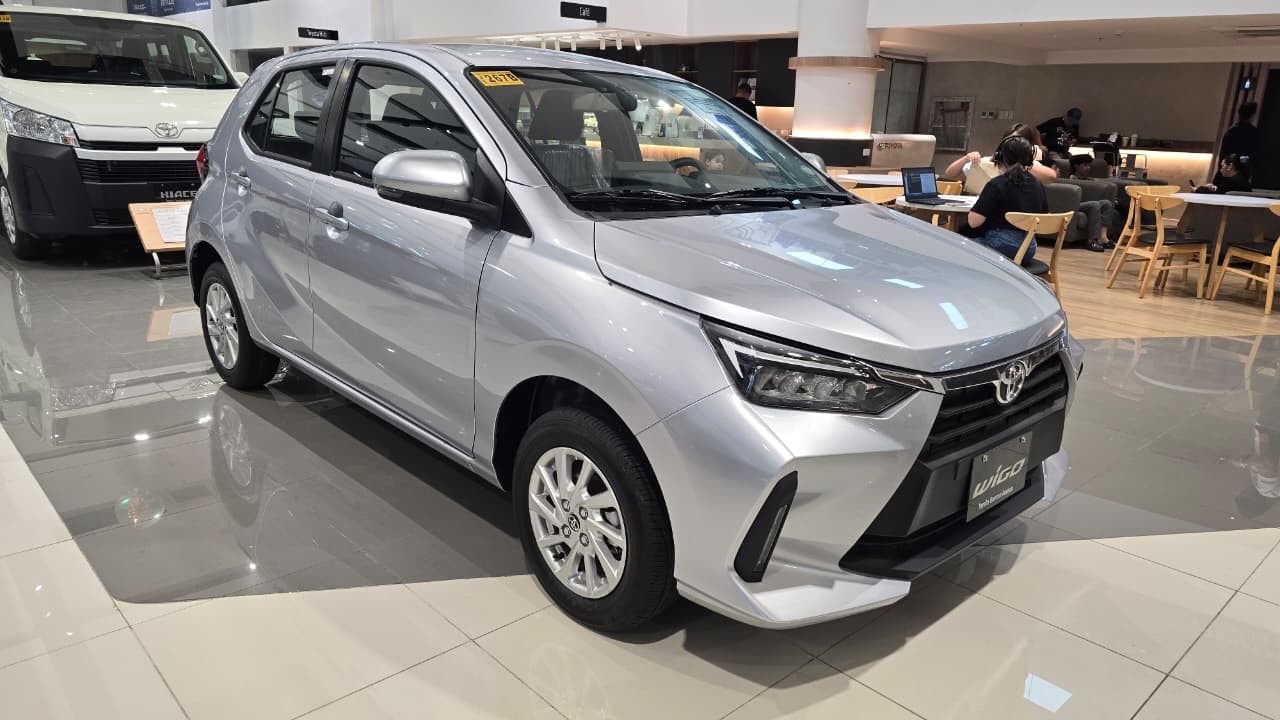 2027 TOYOTA WIGO HATCHBACK G 1.0 2WD CVT Silver image 7