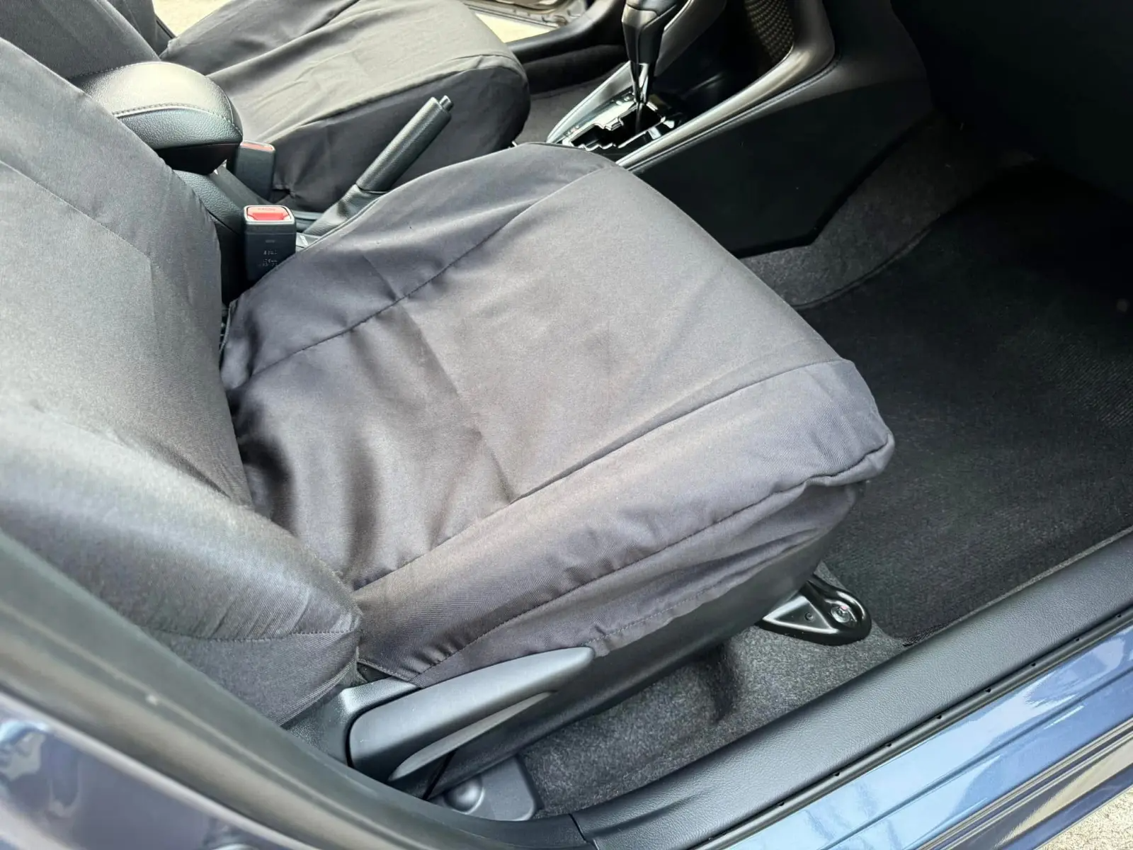 2027 TOYOTA VIOS SEDAN XLE 1.3 2WD CVT Blue image 3