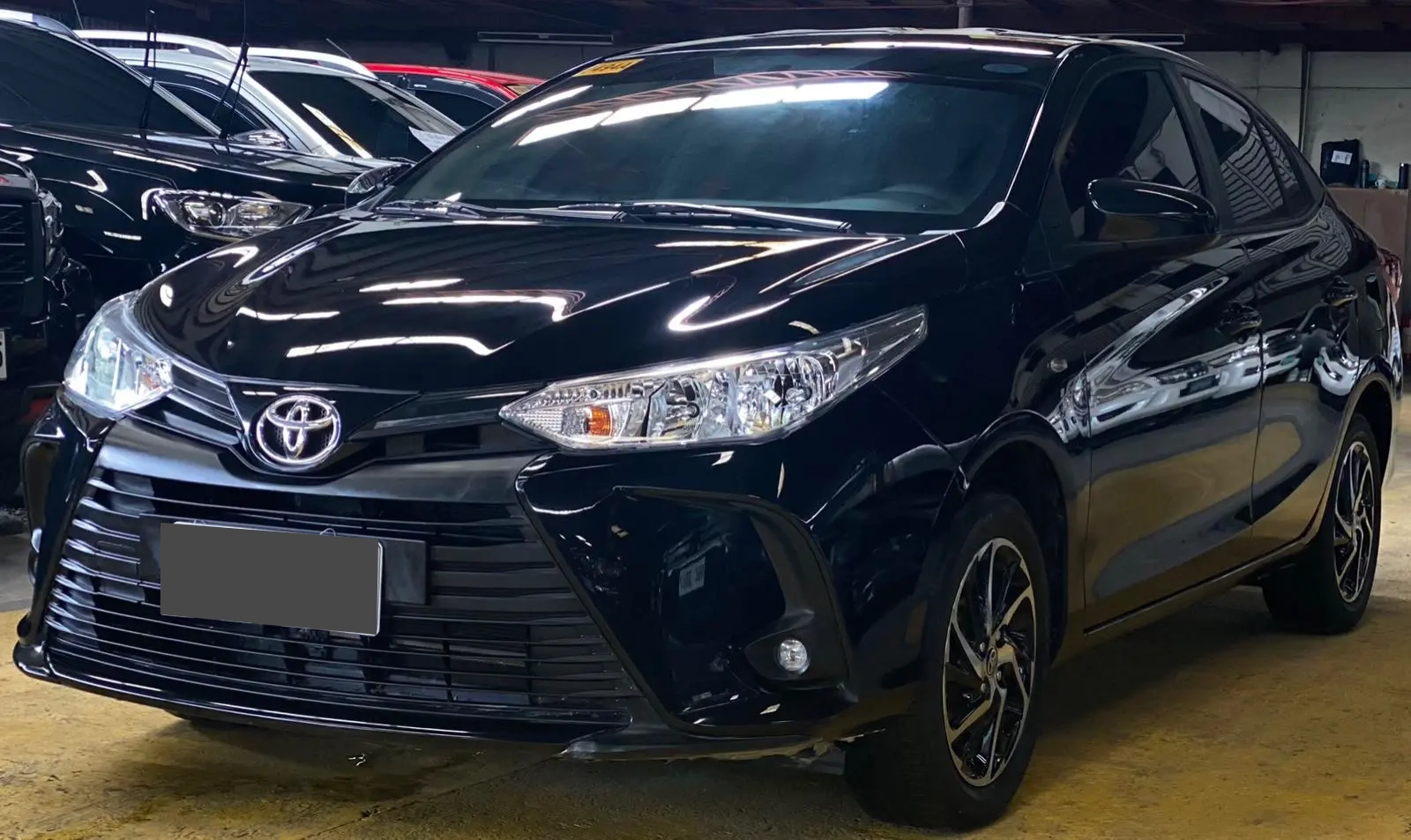 2027 TOYOTA VIOS SEDAN XLE 1.3 2WD CVT Black