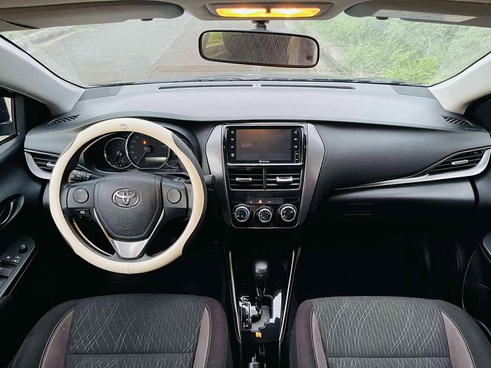 2027 TOYOTA VIOS SEDAN XLE 1.3 2WD CVT Black (A-663) image 8