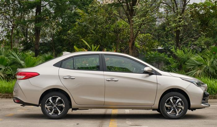 2027 TOYOTA VIOS SEDAN E 1.5 2WD MT Bronze image 5