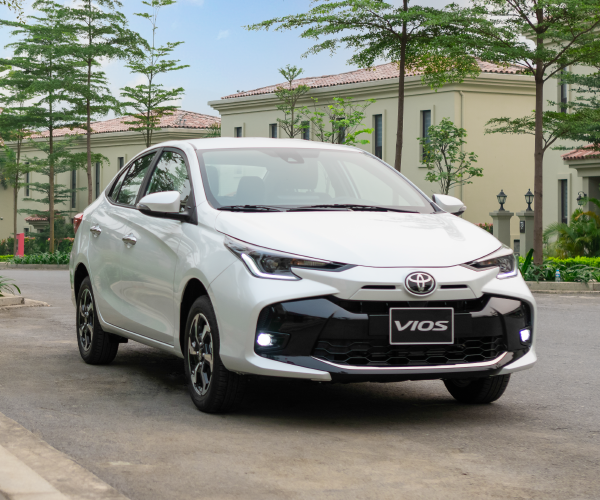 2027 TOYOTA VIOS SEDAN E 1.5 2WD CVT White image 5