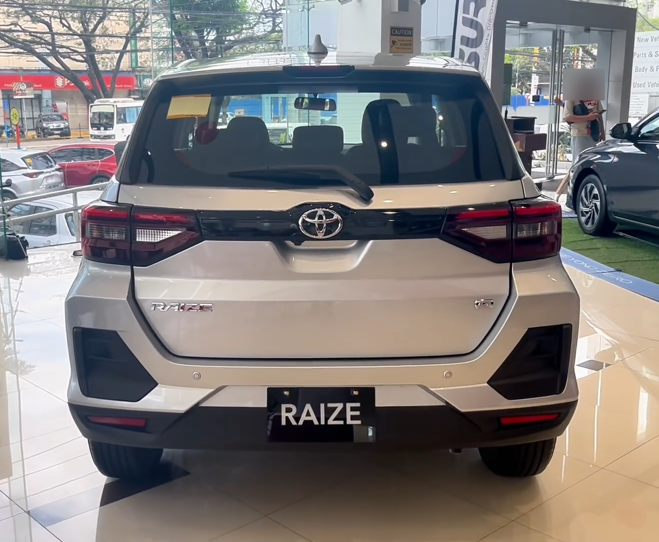 2027 TOYOTA RAIZE SUV G 1.2 2WD CVT Silver (Z-1092) image 3