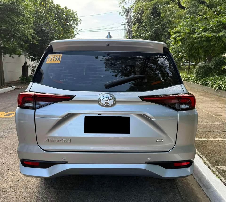 2027 TOYOTA AVANZA SUV E 1.3 2WD AT Silver image 5