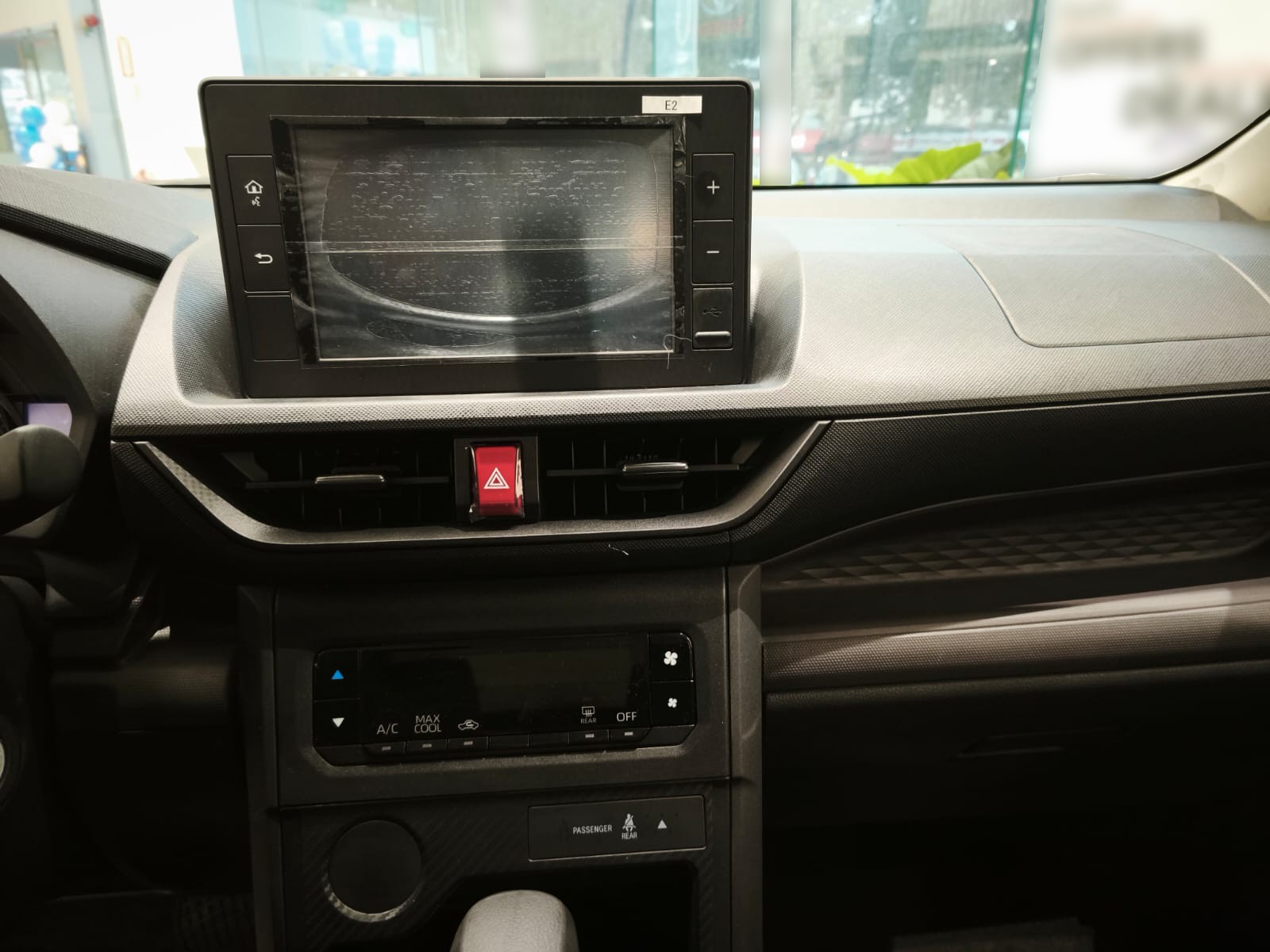 2027 TOYOTA AVANZA MPV E 1.3 2WD CVT Green image 25