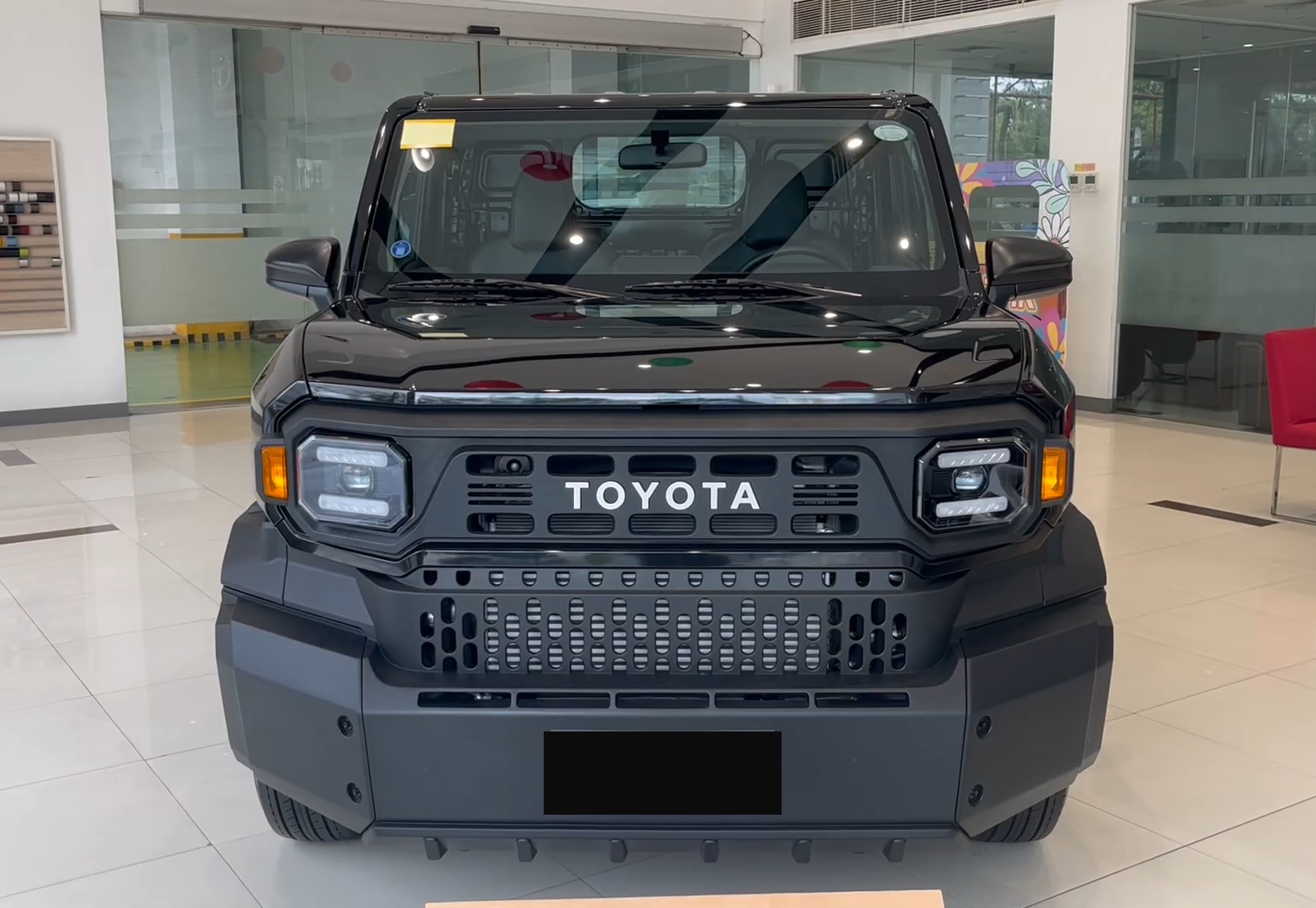 2027 TOYOTA TAMARAW SINGLE CAB GL Dropside DSL 2.4 2WD AT Black image 8