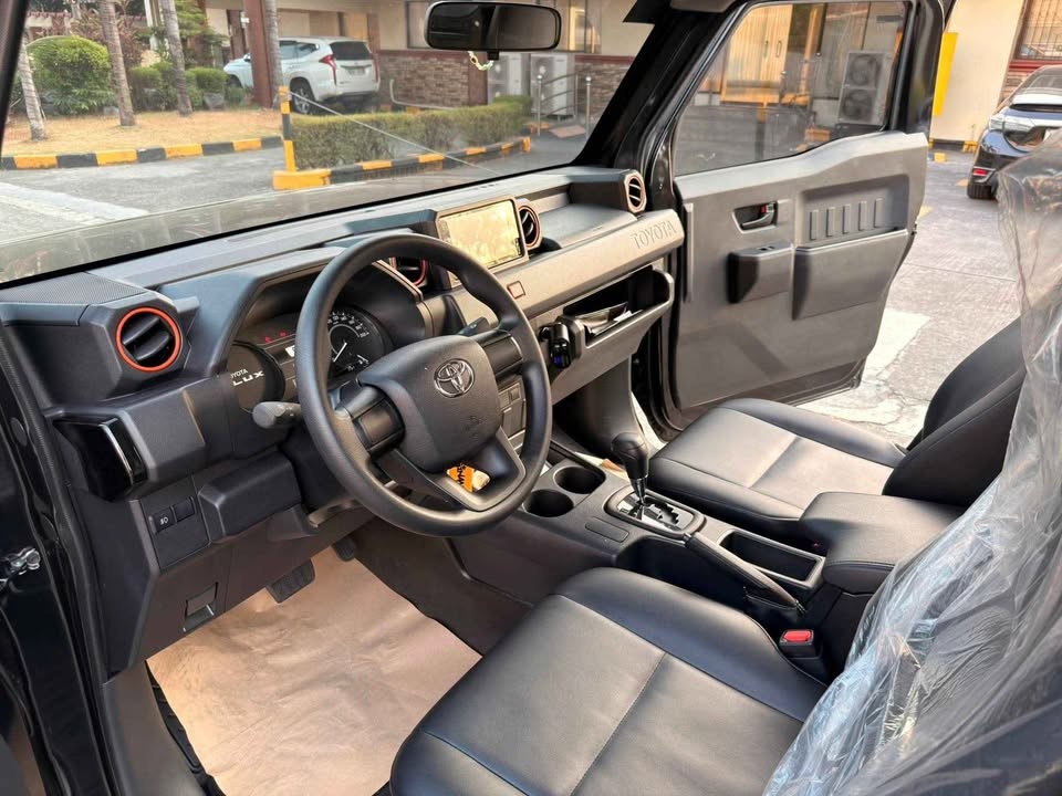 2027 TOYOTA TAMARAW SINGLE CAB GL Dropside DSL 2.4 2WD AT Black (Z-1098) image 12