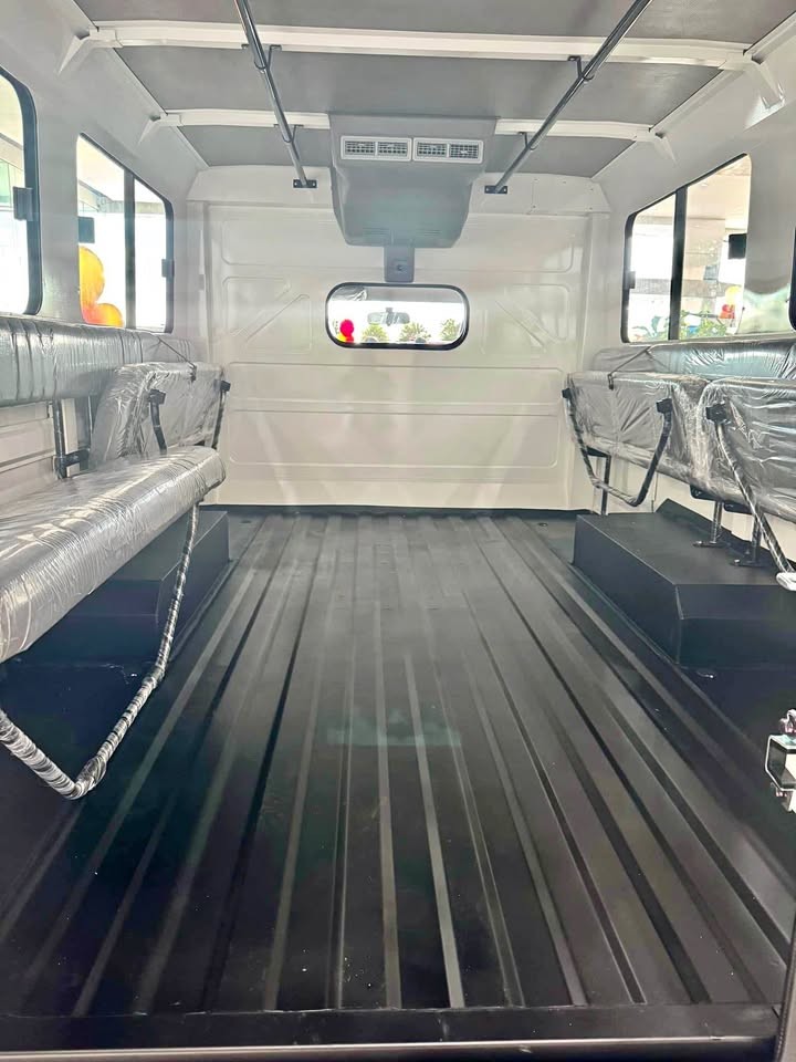 2027 TOYOTA TAMARAW VAN Utility Van DSL 2.4 2WD MT White image 5