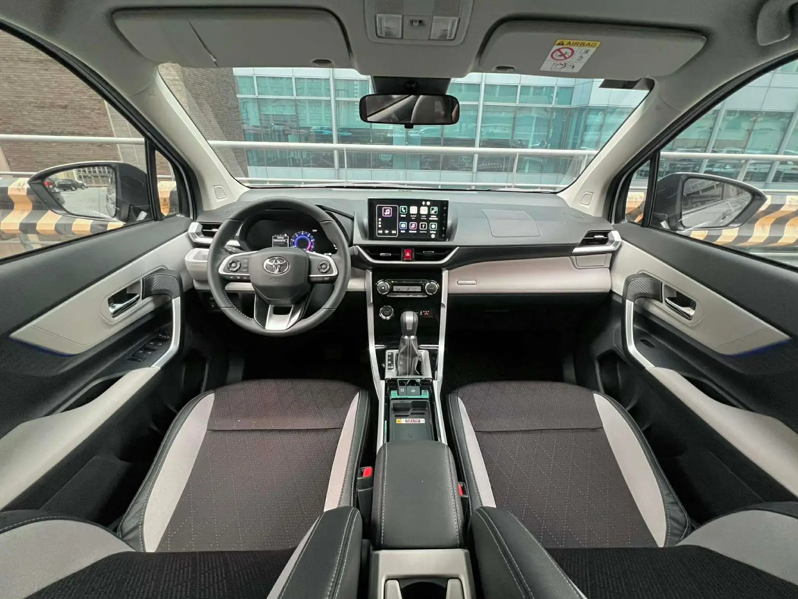 2027 TOYOTA VELOZ SUV V 1.5 2WD CVT Silver (Z-1053) image 14