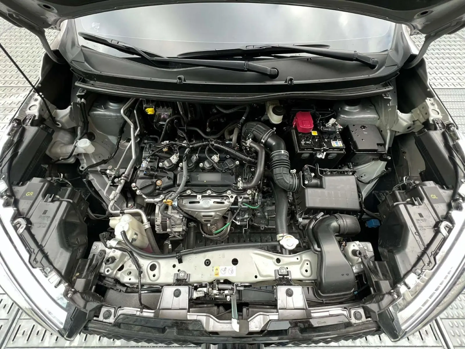 2027 TOYOTA VELOZ SUV V 1.5 2WD CVT Silver (Z-1053) image 18