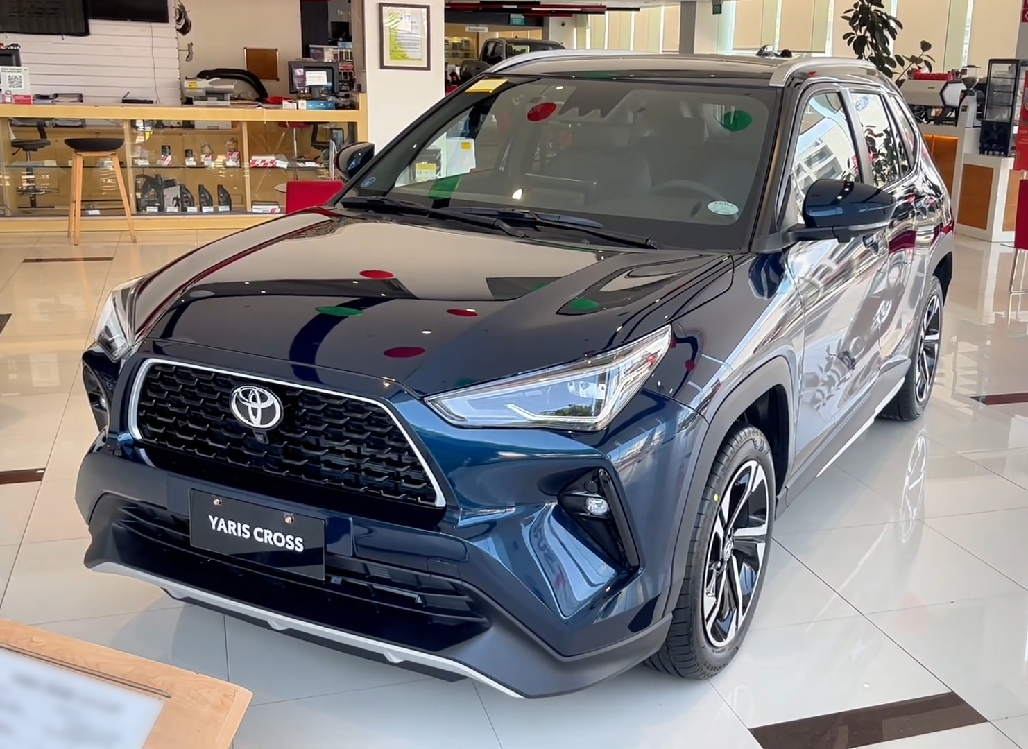 2027 TOYOTA YARIS CROSS SUV V 1.5 2WD CVT Blue