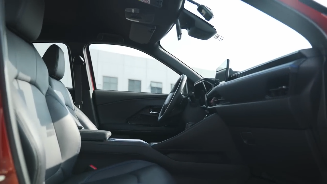 2027 TOYOTA YARIS CROSS SUV V 1.5 2WD CVT Red image 8