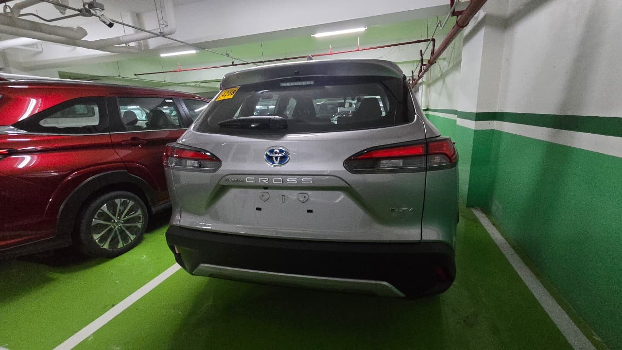 2027 TOYOTA COROLLA CROSS SUV G 1.8 2WD AT Silver image 4