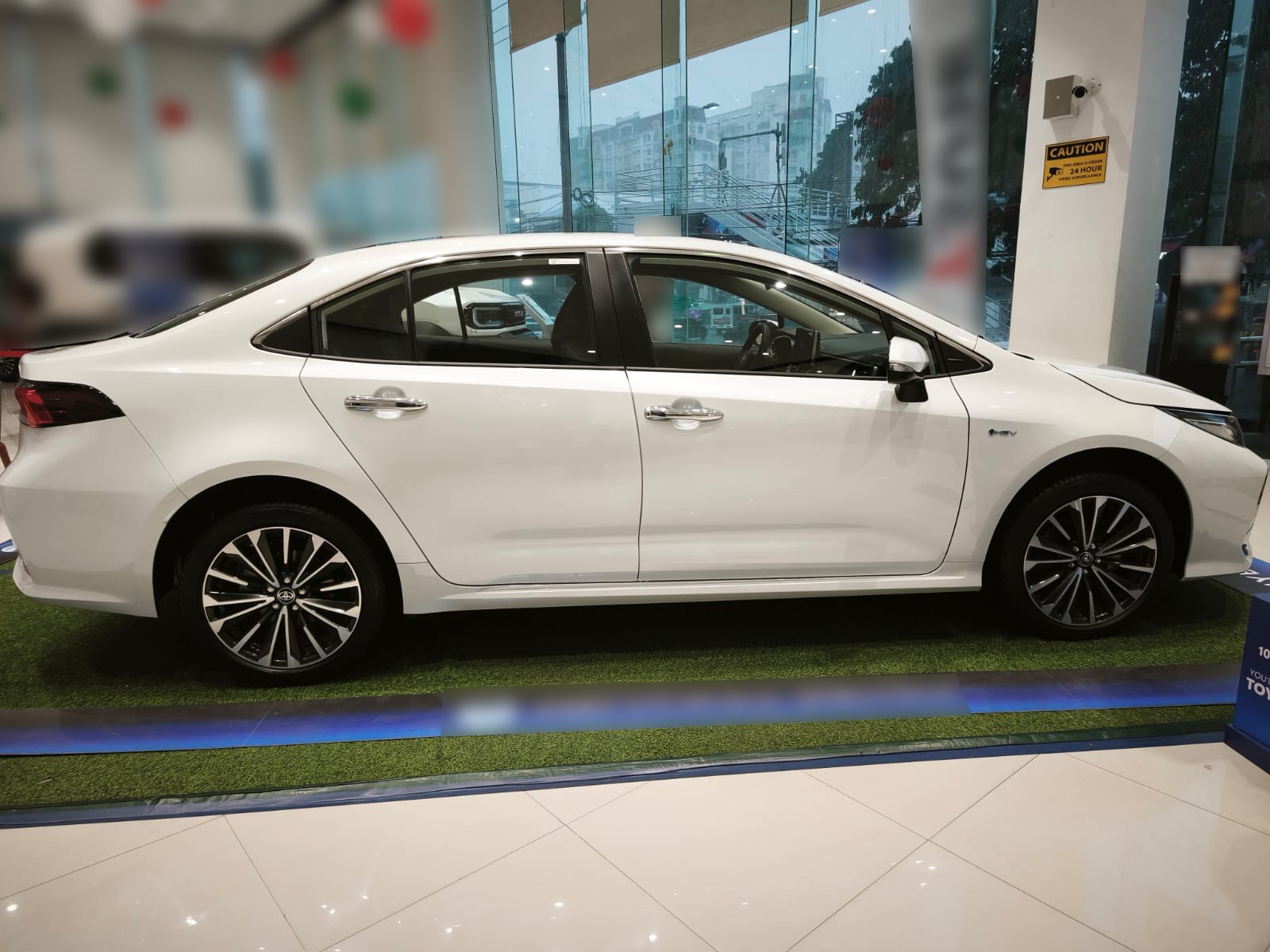 2027 TOYOTA COROLLA ALTIS SEDAN G HEV 1.8 2WD CVT White image 6