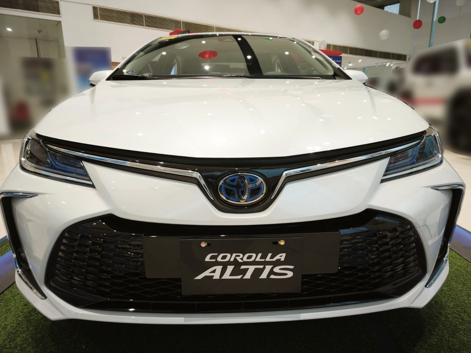 2027 TOYOTA COROLLA ALTIS SEDAN G HEV 1.8 2WD CVT White image 8