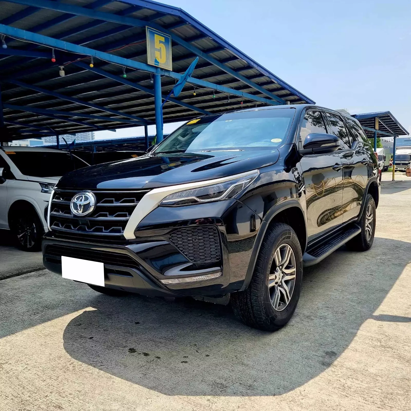 2027 TOYOTA FORTUNER SUV G 2.4 2WD AT Black