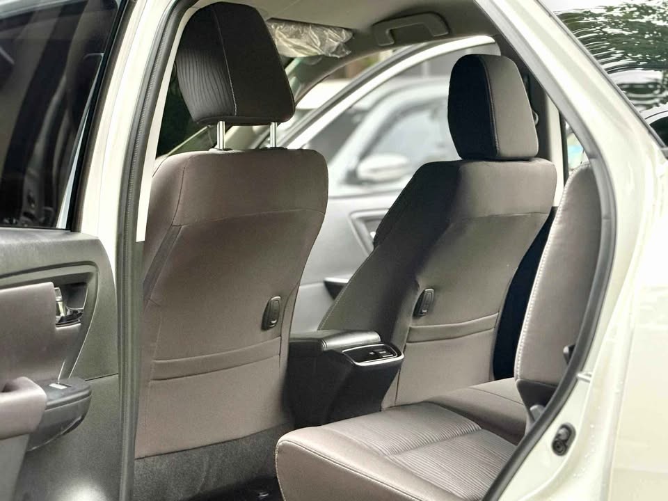 2027 TOYOTA FORTUNER SUV G 2.4 2WD AT White image 7