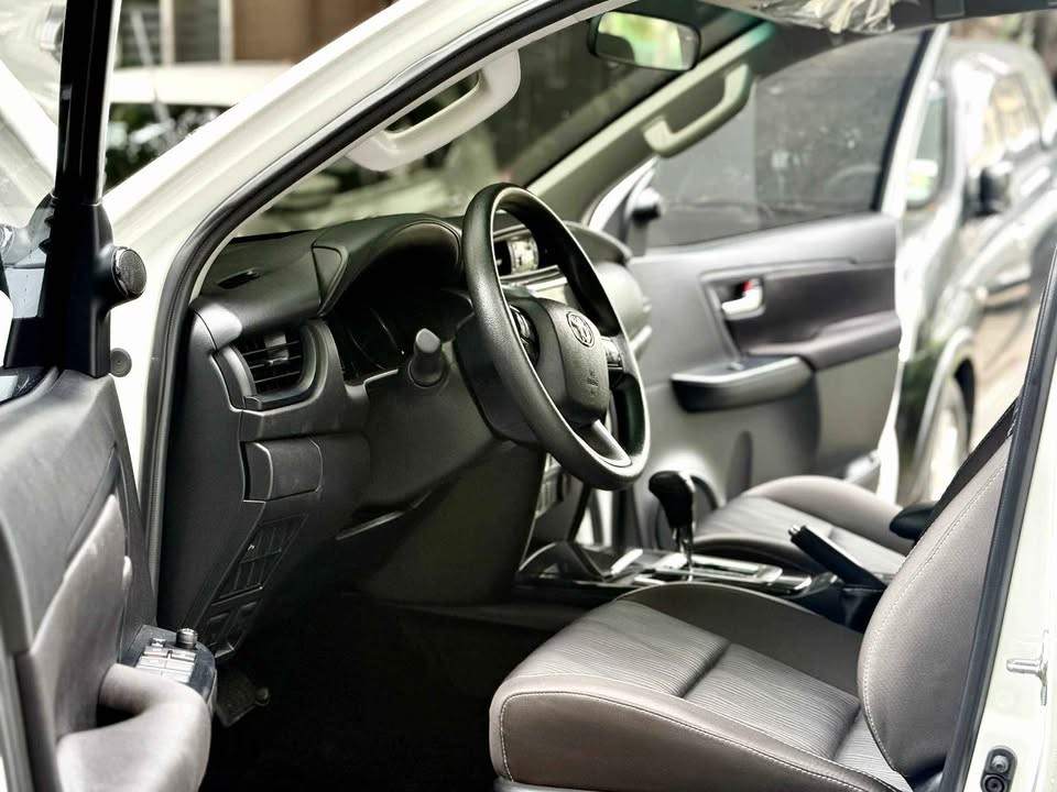 2027 TOYOTA FORTUNER SUV G 2.4 2WD AT White image 12