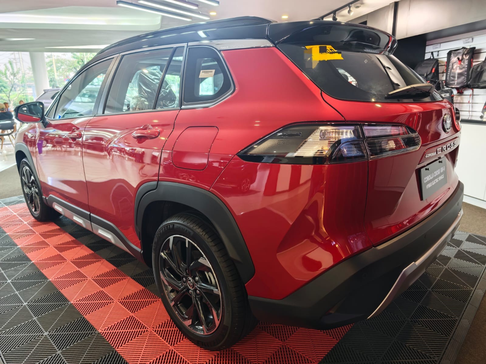 2027 TOYOTA COROLLA CROSS SUV GR-S 1.8 2WD CVT Red image 2