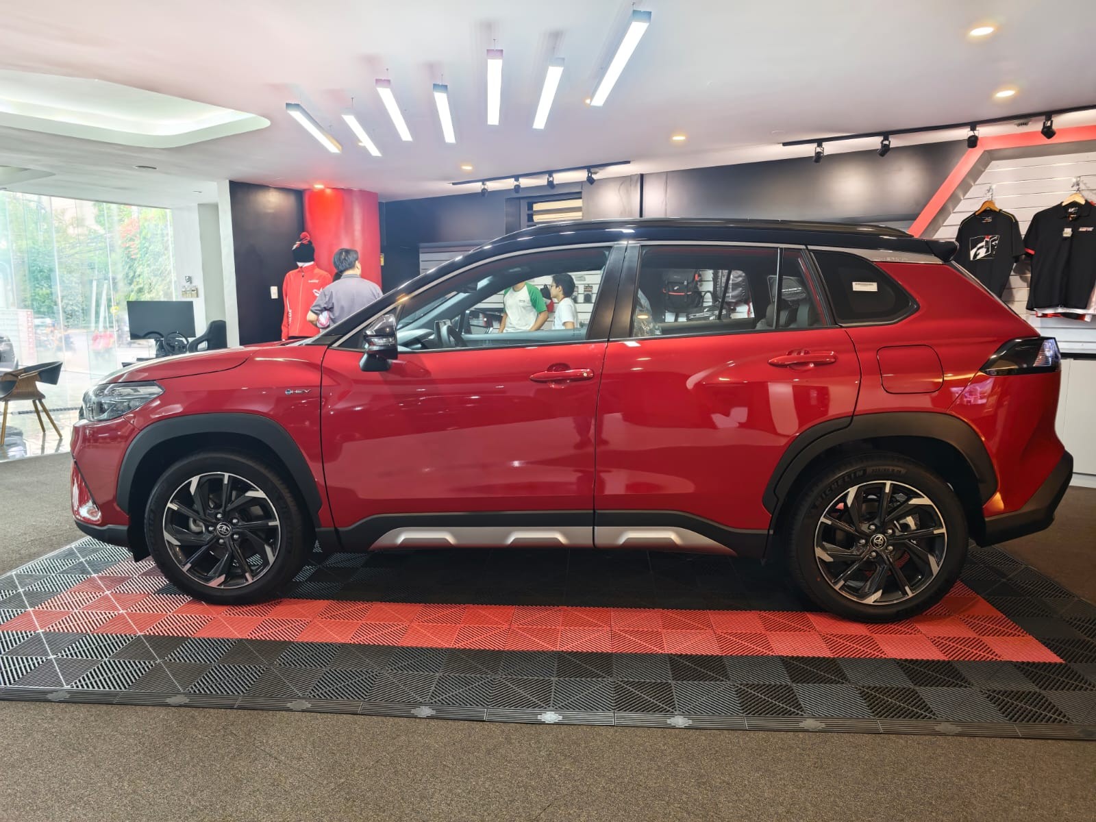 2027 TOYOTA COROLLA CROSS SUV GR-S 1.8 2WD CVT Red image 3