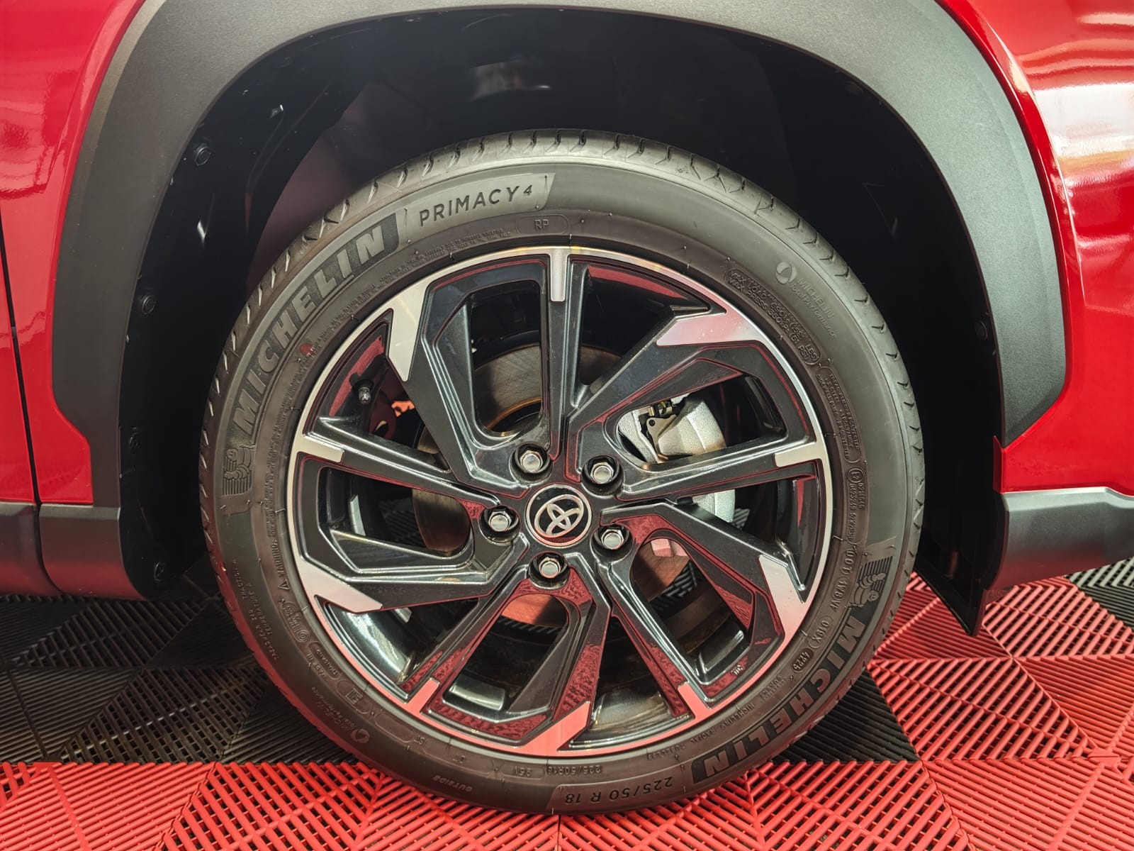 2027 TOYOTA COROLLA CROSS SUV GR-S 1.8 2WD CVT Red image 14